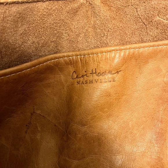 Ceri Hoover large crossbody purse - Picture 5 of 5